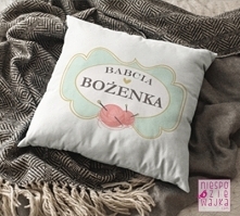 Poduszka "Babcia [imię]" dla mistrzyni drutów i szydełek
Dzień Babci