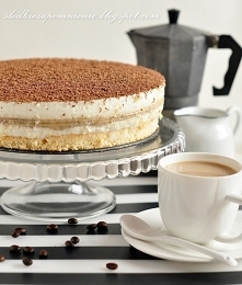 Tort jogurtowo-kawowy latte macchiato