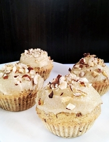 Podwójnie orzechowe, wegańskie babeczki. Przepyszne i bardzo mocno orzechowe