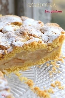 Bezglutenowa szarlotka jaglana