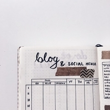 Rozkładówka rocznych statystyk bloga i Social Mediów. Więcej szczegółów w artykule