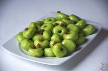 Kluski śląskie z zielonym groszkiem