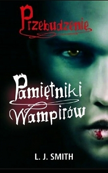 Tom 1 cyklu " Pamiętniki Wampirów ".Przerażający miłosny trójkąt w przyprawiającej o dreszcz opowieści o dwóch wampirach i pięknej dziewczynie, której obaj pragną

Ele...