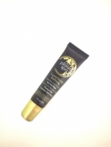 Rewitalizująco-wygładzający żel do pielęgnacji okolic oczu

1.Ma redukować opuchnięcia, koić skórę i dawać wygląd wypoczętej. Jest to linia z czarnym kawiorem
2. Ma lekką konsys...