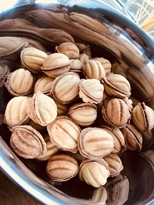 U mnie tłusty czwartek z moja miłością <33 orzeszki z nadzieniem kokosowym•