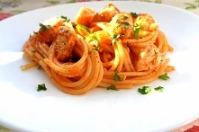MAKARON SPAGHETTI Z KURCZAK...