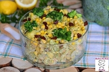 KURCZAKOWA SAŁATKA Z PIEROŻKAMI TORTELLINI