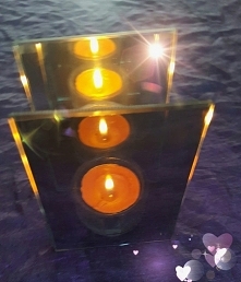 Dalej kontynuujemy temat związany z magią świec.
Nie wiem jak Wy, ale ja lubię czasami zapalić sobie świeczkę i to nie po to, aby wyczarować coś dla siebie, tylko po to, aby poc...