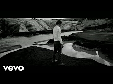 Woodkid - I Love You (Offic...