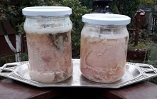 Mięso w kawałkach zaprawian...