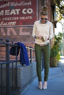 Dziewczyny wiecie może kto to jest?? Ma super styl i chciałabym ją śledzić na mediach społecznościowych :) ale nie mogę znaleźć kto to jest :/