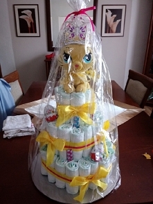 Mój tort z pampersów 64 sztuki