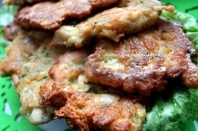 PUSZYSTE KOTLETY Z FILETEM Z KURCZAKA, SEREM I CURRY