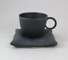 Filiżanka na poduszce L - grafit
