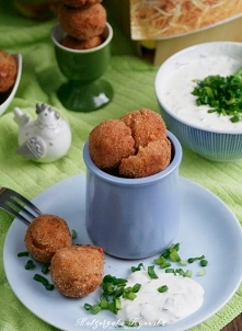 Lekkie i puszyste kotleciki z jajek i tuńczyka