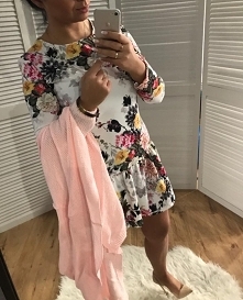 59 zł sukienka kwiaty