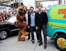 Zdjęcie z PaleyFest (więcej do znalezienia pod #PaleyFest na Twitterze)
Plus pierwsze opinie dotyczące odcinka (pokazywany był podczas panelu tam) - <3