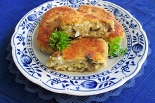 Kotlety jajeczne z pieczarkami