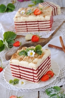 Truskawkowa zebra bez pieczenia