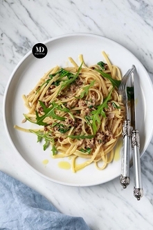 Makaron z tuńczykiem, cytryną, rukolą i soczewicą
//Tuna, Lemon, Lentil & Rocket Spaghetti, Bavette pasta