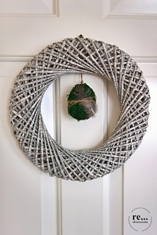 Wielkanocny wianek z książki telefonicznej