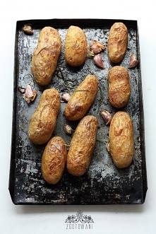 Pieczone ziemniaki z sosem koperkowo czosnkowym