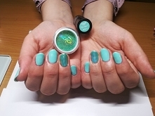 Neonail Summer Mint i efekt holo Tiffany indigo