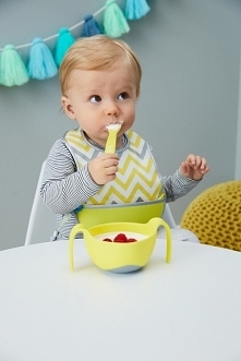 Wyjątkowy i jedyny w swoim rodzaju kubeczek o opatentowanej konstrukcji. Unikalna miseczka ze słomką sprawia, iż dziecku łatwiej spożywać posiłki o konsystencji półpłynnej oraz ...