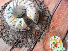 Babka śmietanowa bez pieczenia z kryształkami galaretek,specjalnie dla mojego synusia,jest wielkim fanem galaretek :-)