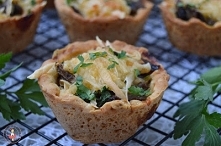 Wytrawne babeczki z pieczarkami i serem :)