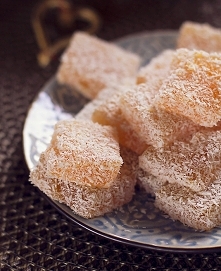 Pomarańczowa galaretka w ko...