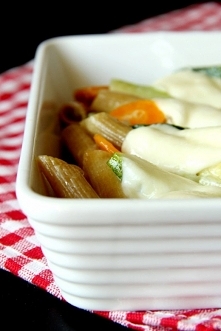 Zapiekanka z cukinią i makaronem pełnoziarnistym