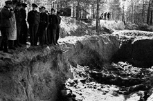 13 kwietnia - Dzień Pamięci Ofiar Zbrodni Katyńskiej.