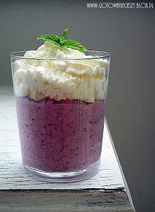 Deser śmietanowo jagodowy