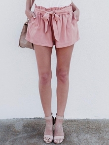Summer Solid Frills Tie Waist Shorts
Rozmiar: S, M, L, XL
Kolor: pink