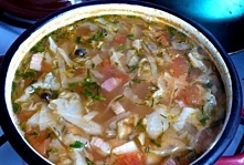 Kapuśniak z młodej kapusty z boczkiem