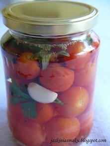 Składniki: 1 kg pomidorów k...