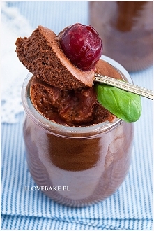 WEGAŃSKI MUS CZEKOLADOWY