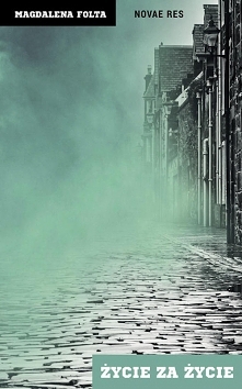 Szczerze muszę powiedzieć, że sposób przedstawienia świata równoległego przez autorkę sprawia, że człowiek zatrzymuje się na chwilę i zaczyna rozważać, że może jednak ma to sens...