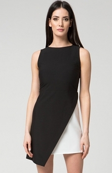 Mosali M033 sukienka czarna Niezwykle kobieca sukienka, dopasowany krój, asymetryczny fason, z boku sukienka ozdobiona kontrastowym materiałem