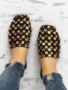 Rivet Hollow Out Non-Slip Flat Sandals
Rozmiar: US4.5, US5.5, US6, US7, US8
Kolor: black