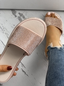 Sequins Embellished Non-slip Slippers 
Rozmiar: US5.5, US6, US7, US8, US8.5
Kolor: pink
