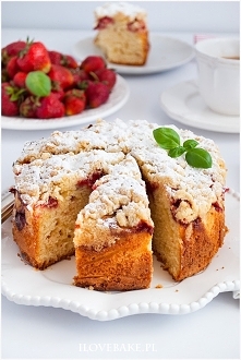 Ciasto z truskawkami na kefirze