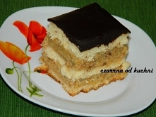 Biszkopt z masą orzechową