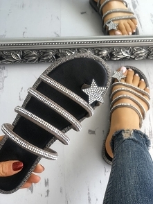 Shiny Star Multi-strap Non-Slip Flat Sandals
Rozmiar: US4.5, US5.5, US6, US7, US8
Kolor: khaki