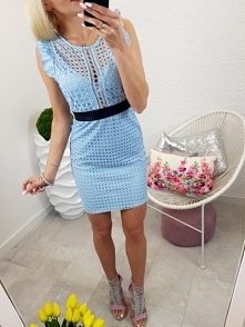 Błękitna sukienka Imperio