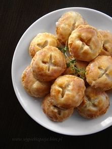 Mini szarlotki na cieście francuskim