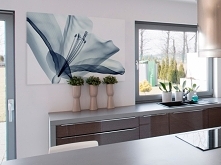 Transparentna nieuchwytność - nowoczesny obraz do sypialni