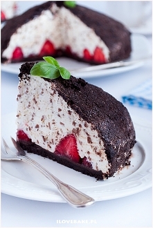 Kopiec kreta z truskawkami (bez pieczenia)