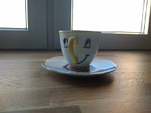 Ręcznie malowana filiżanka z Pięknej i Besti :D DIY